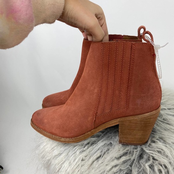 Frye Alton Chelsea Suede Boot Rosewood Size 8 NEW - Picture 6 of 9